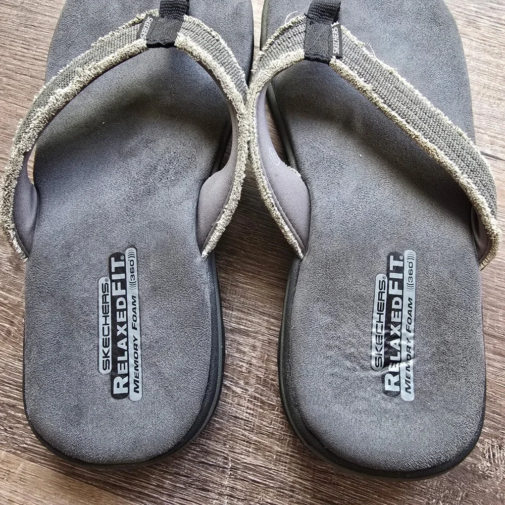 Skechers Relaxed Fit 360 Flip Flop Sandals 11 Gray Canvas Memory Foam Frayed - Picture 10 of 11